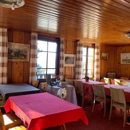 מלון Les Touristes 2*